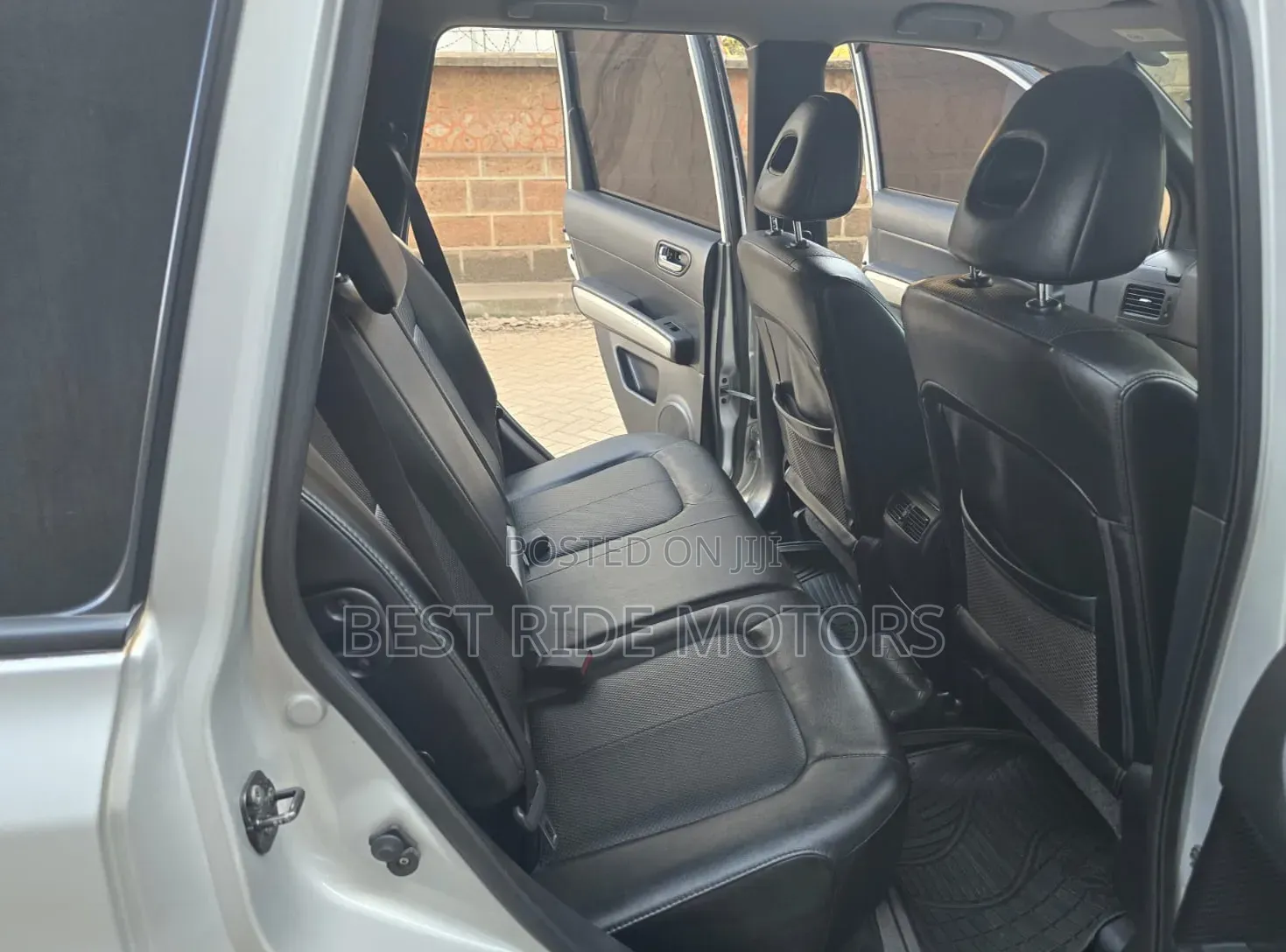 Nissan X-Trail 2.0 Petrol XE 2011 Silver