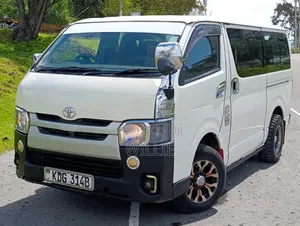 Toyota HiAce 2014 White