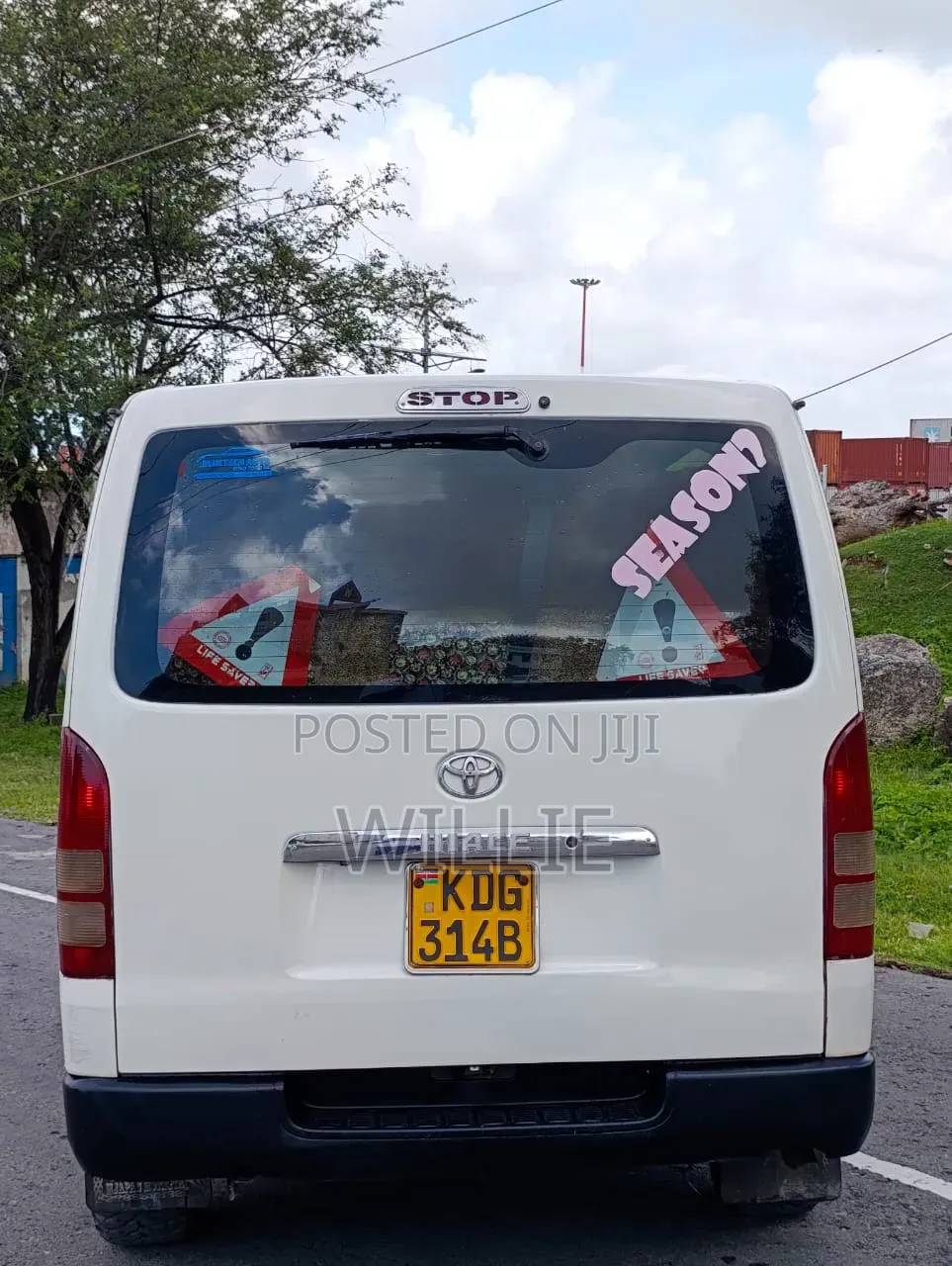 Toyota HiAce 2014 White