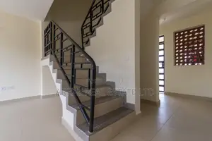 4bdrm House in Avenue Park for sale