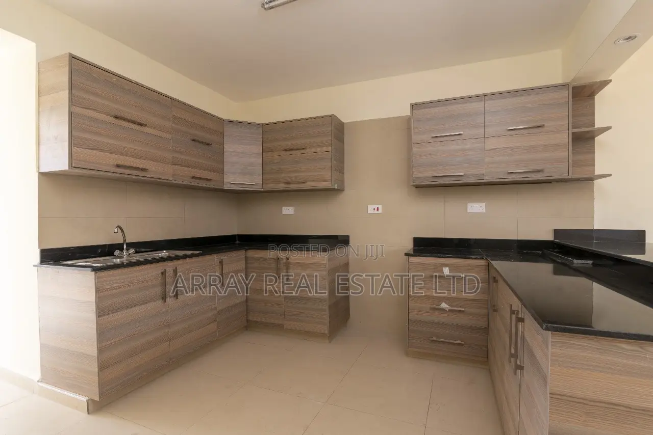 4bdrm House in Avenue Park for sale