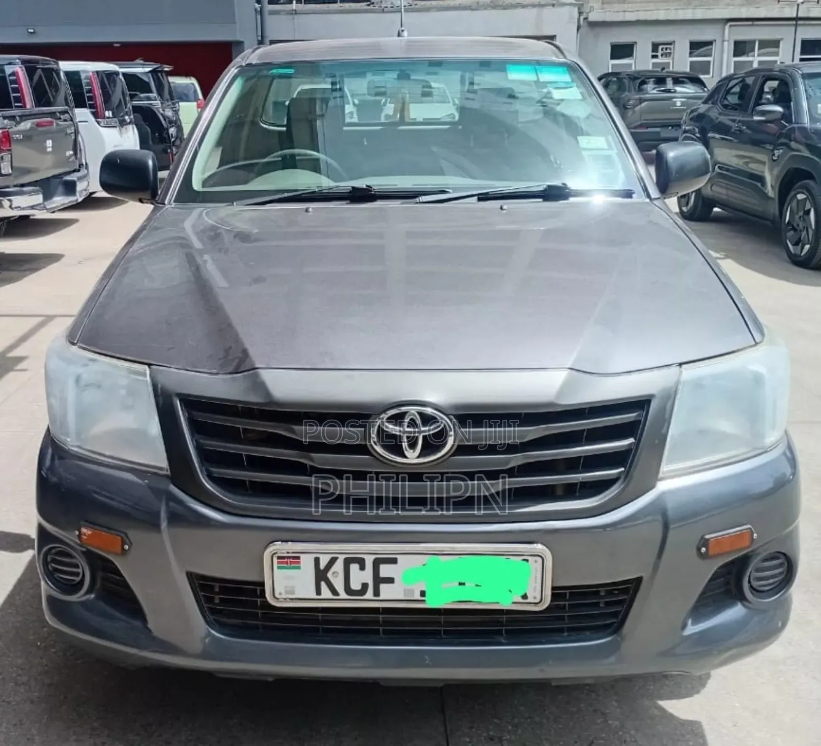 Toyota Hilux 2015 Gray