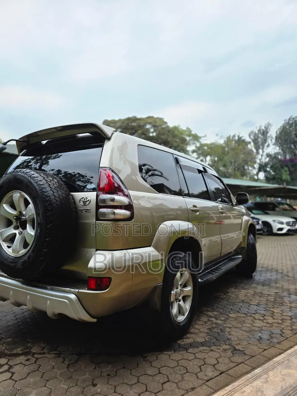Toyota Land Cruiser Prado 2005 Beige
