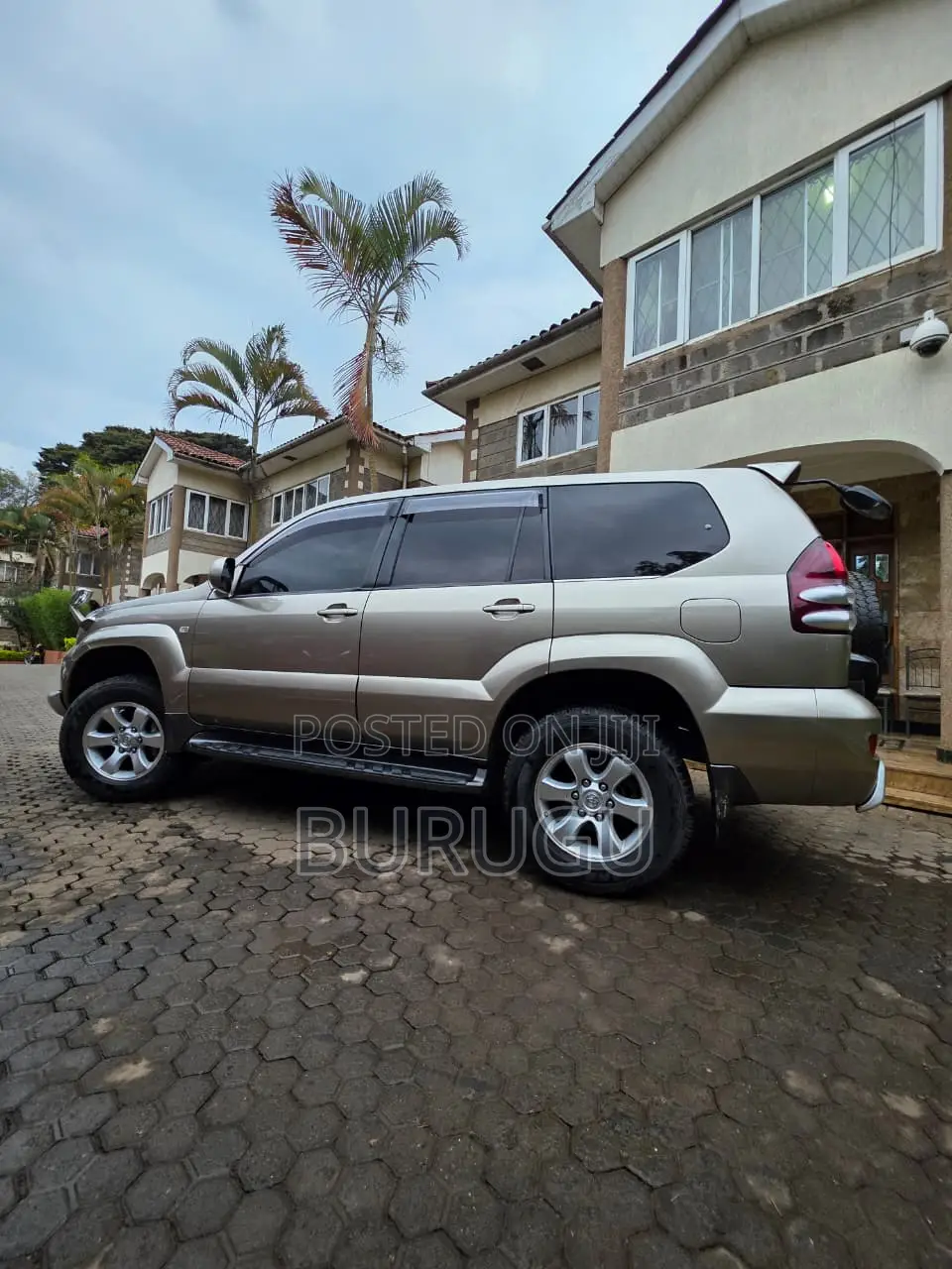 Toyota Land Cruiser Prado 2005 Beige