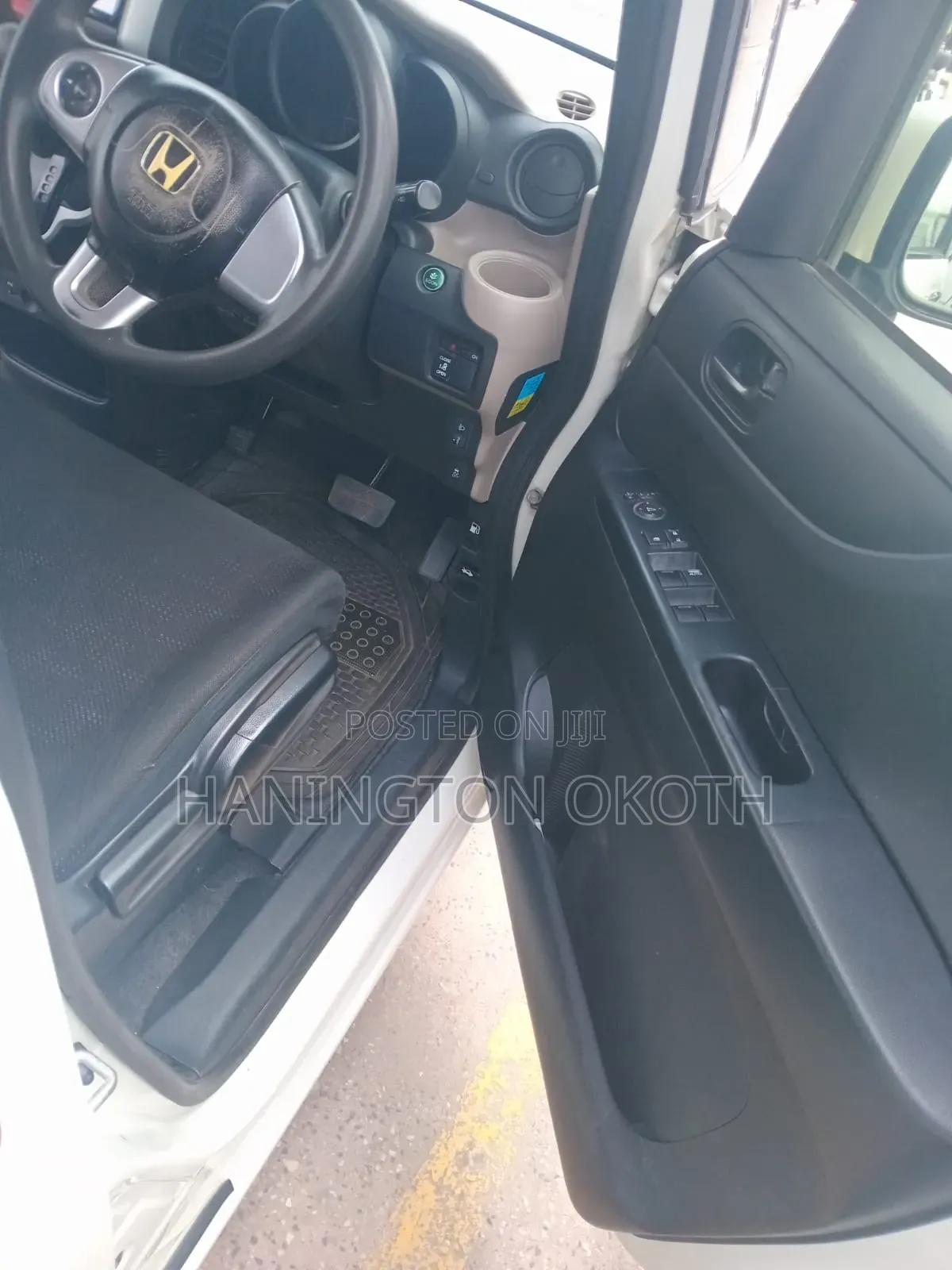 Honda N-Box 660 AWD 2015 White