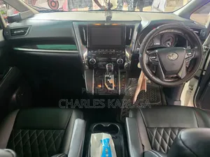 Toyota Alphard 2017 White
