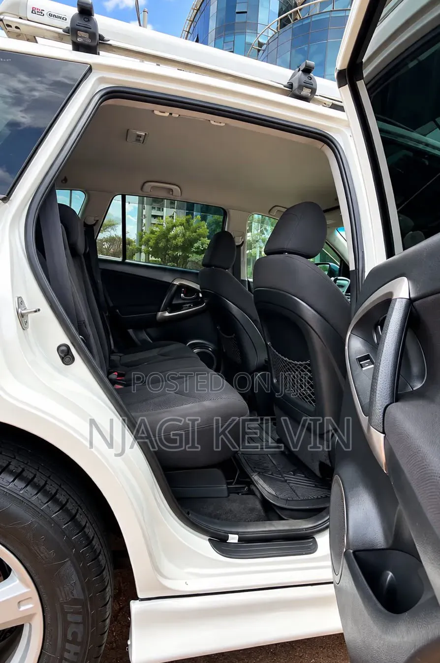 Toyota RAV4 2009 Pearl