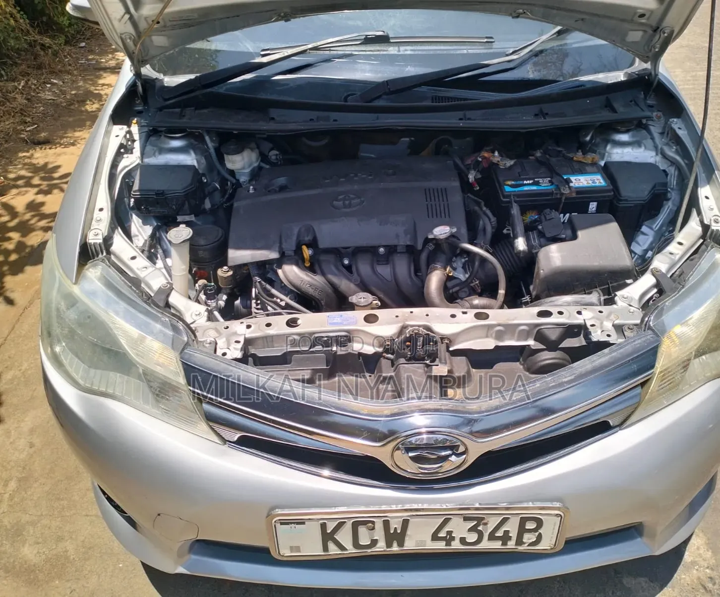 Toyota Corolla Fielder 2013 Silver