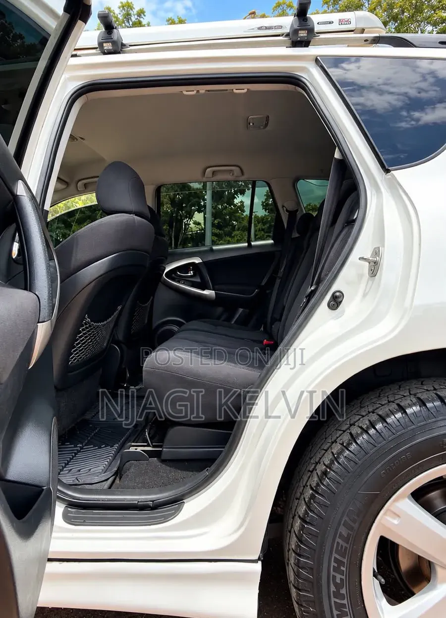 Toyota RAV4 2009 Pearl