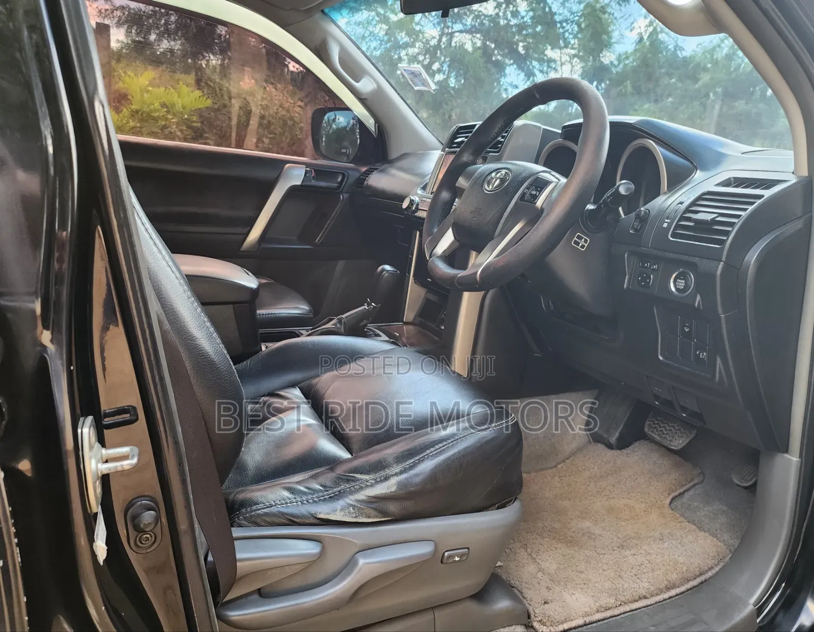Toyota Land Cruiser Prado 2.7 i 2011