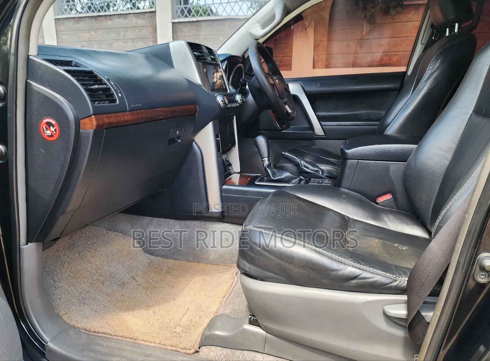 Toyota Land Cruiser Prado 2.7 i 2011