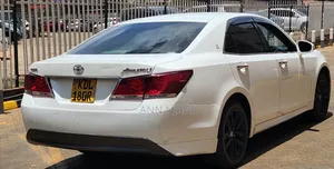Toyota Crown 2015 Pearl