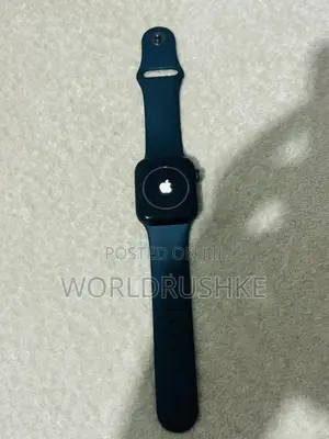 Watch SE 2
