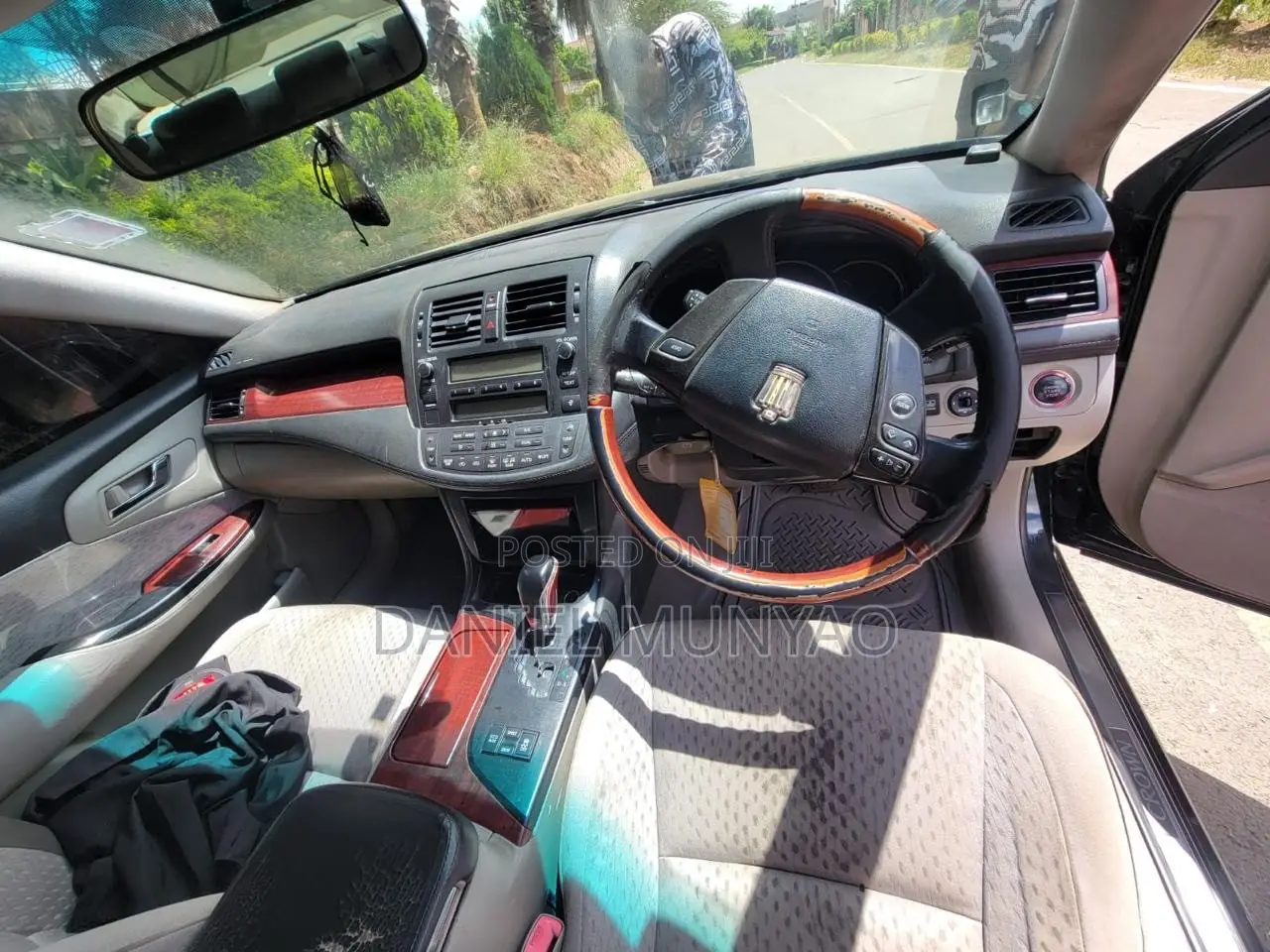 Toyota Crown 2011 Black