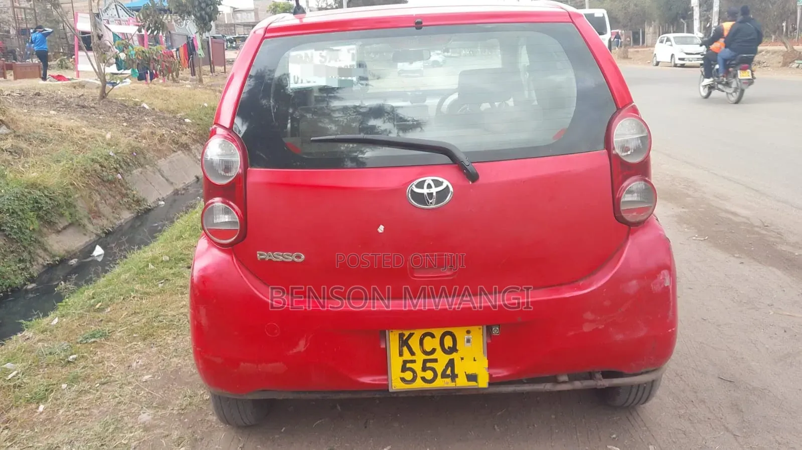 Toyota Passo 2011 Red