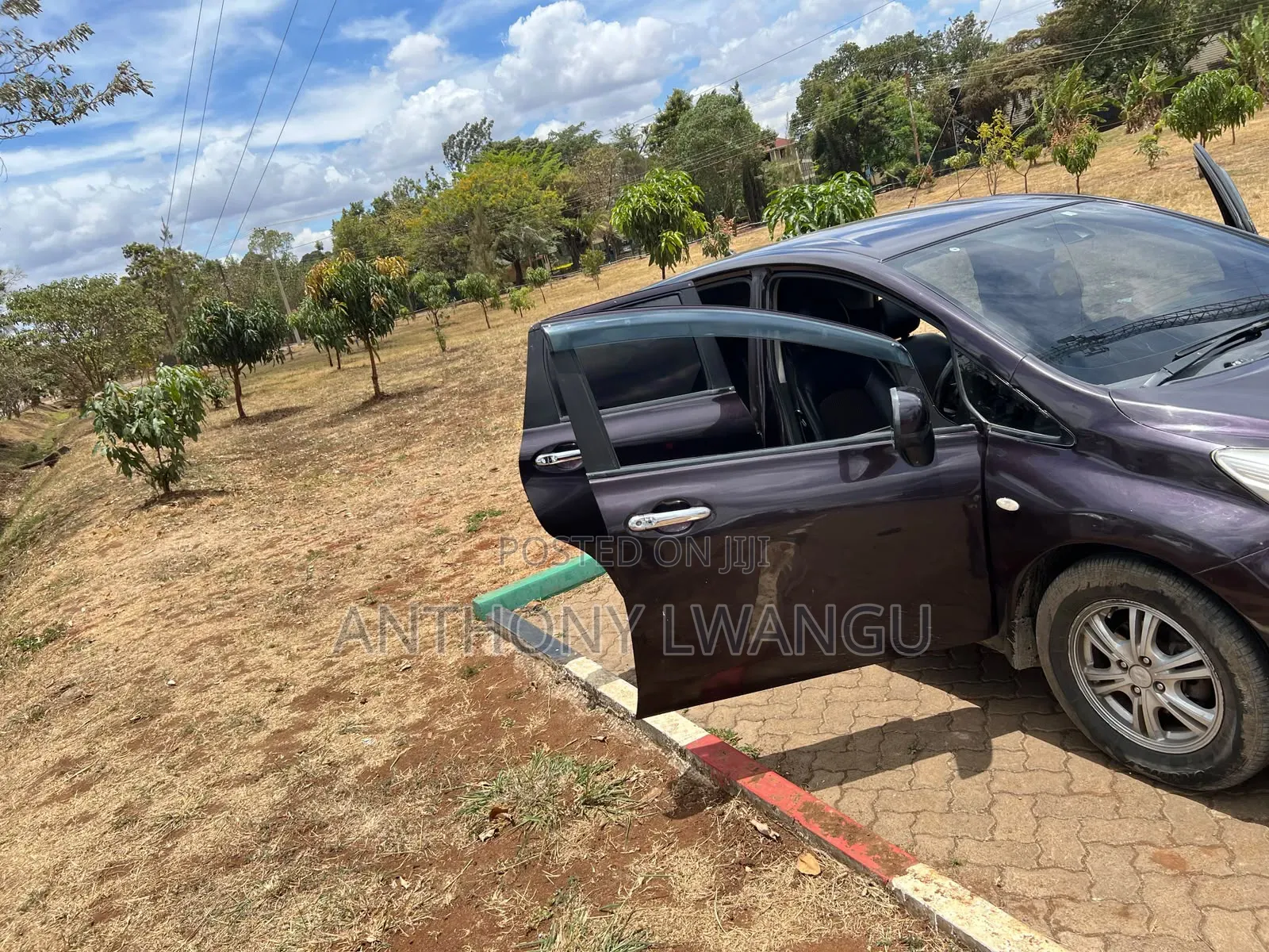 Nissan Note 1.2 Petrol 2014 Maroon