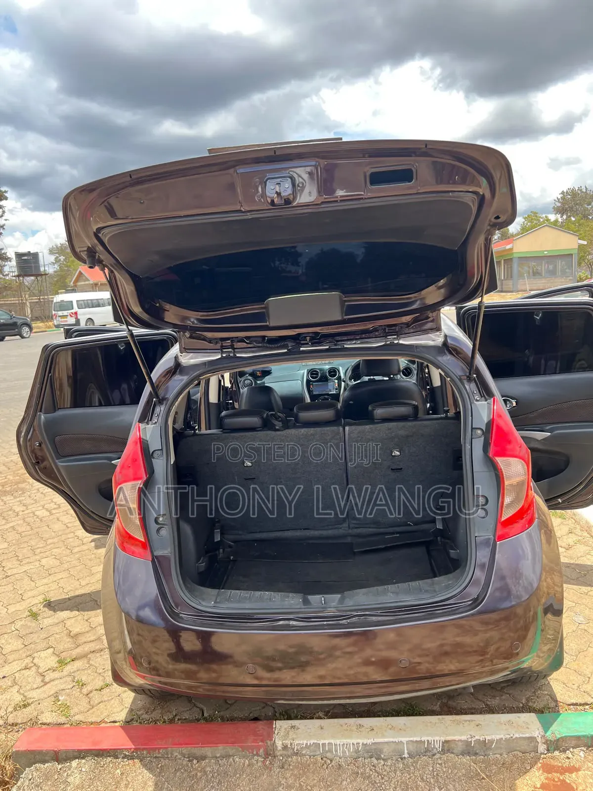 Nissan Note 1.2 Petrol 2014 Maroon