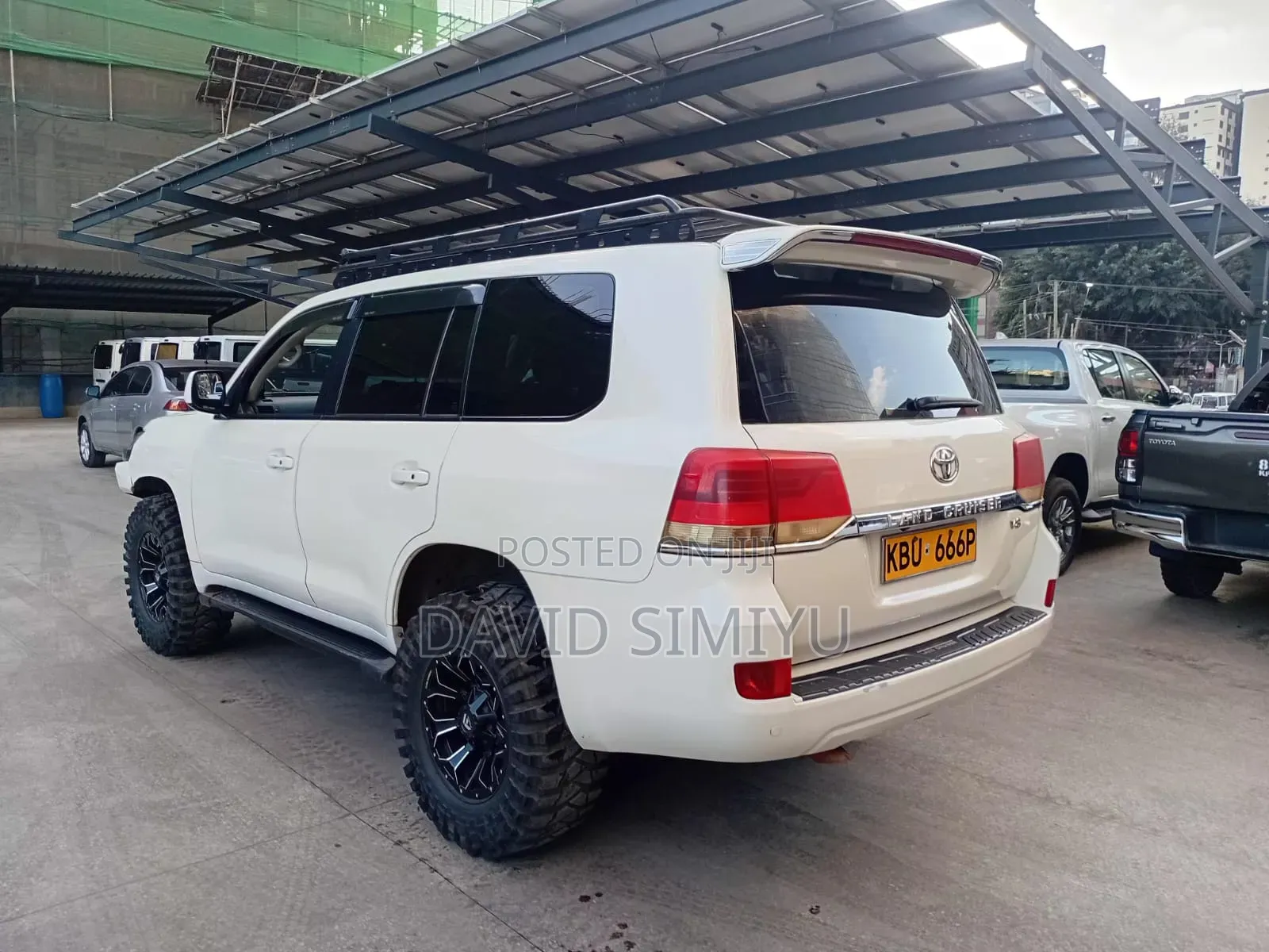 Toyota Land Cruiser 2007 White