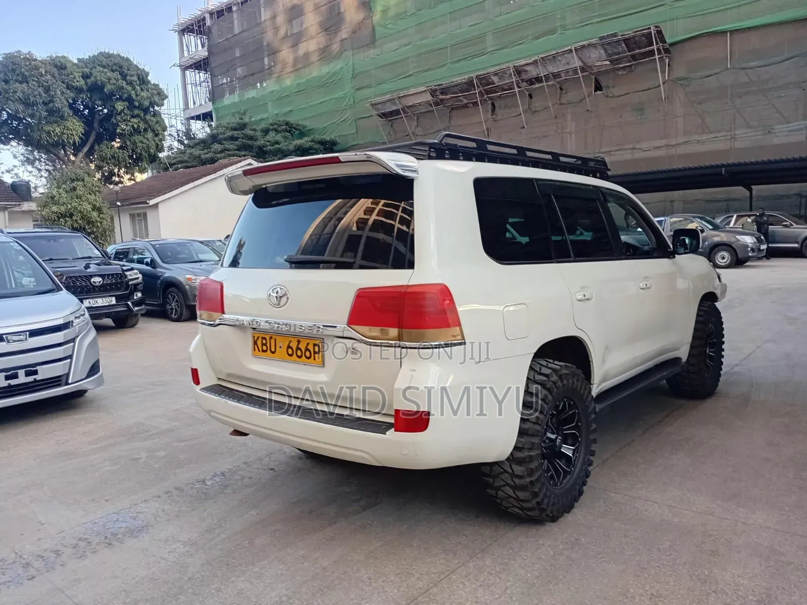 Toyota Land Cruiser 2007 White