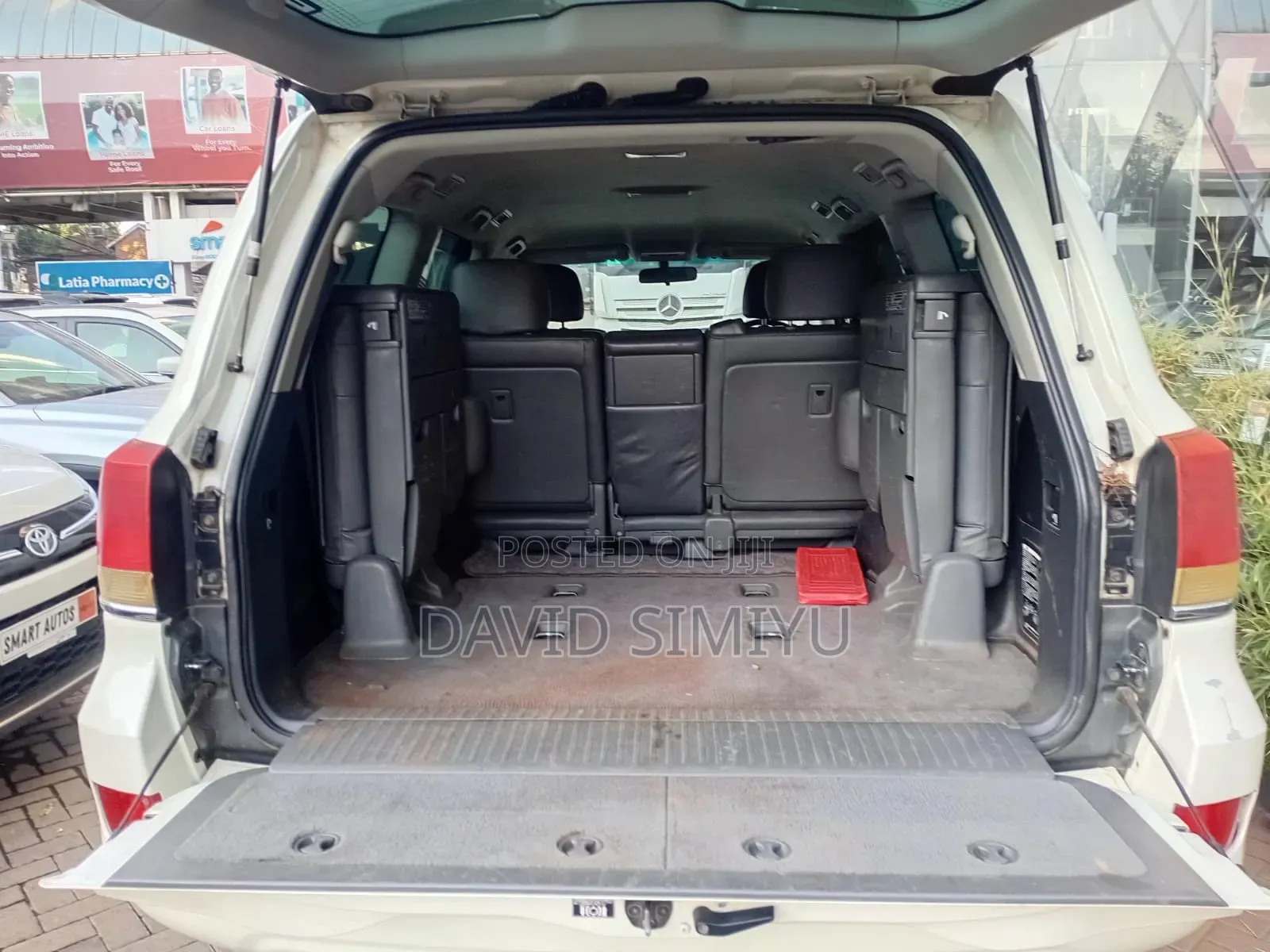 Toyota Land Cruiser 2007 White