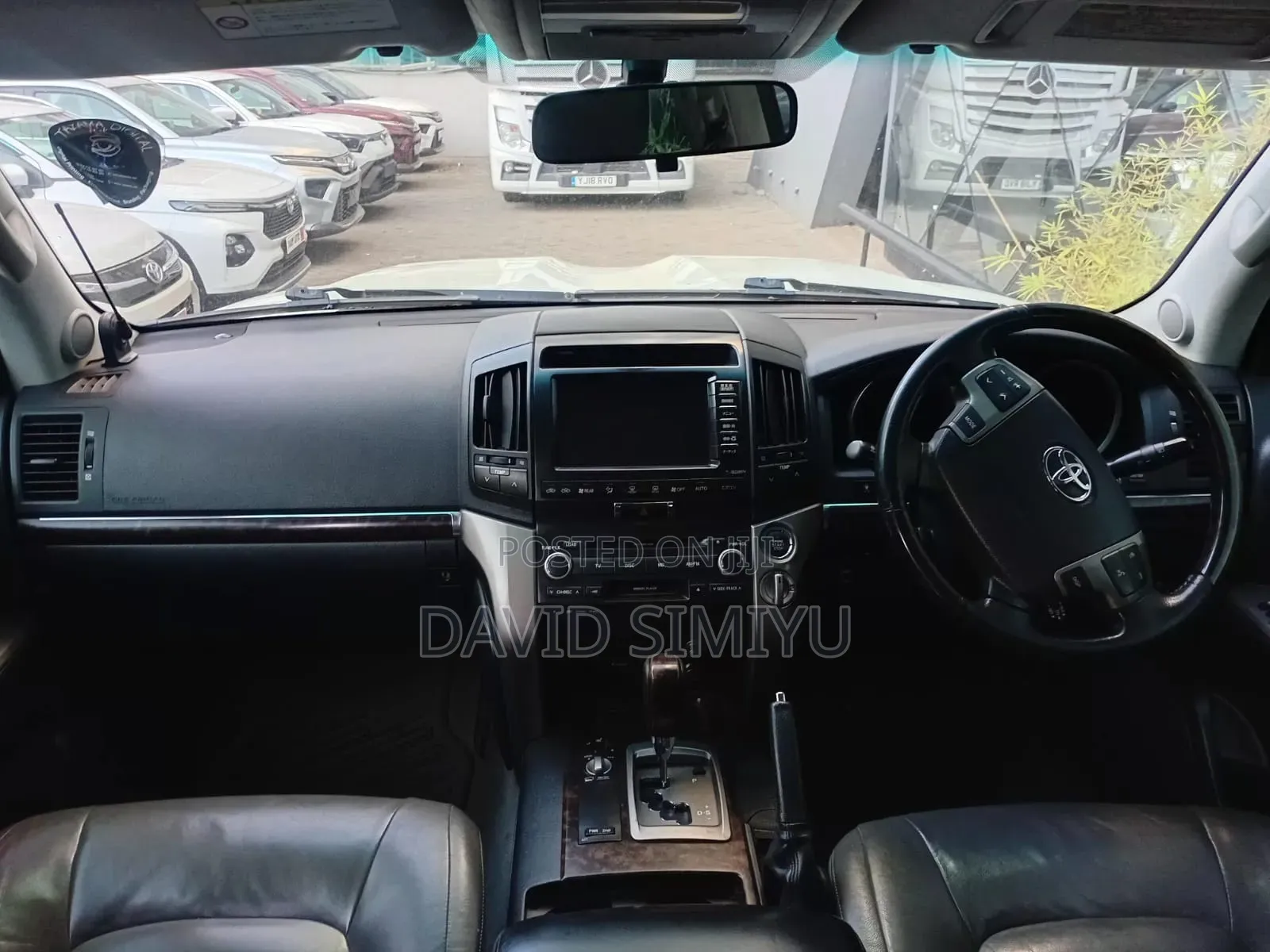 Toyota Land Cruiser 2007 White
