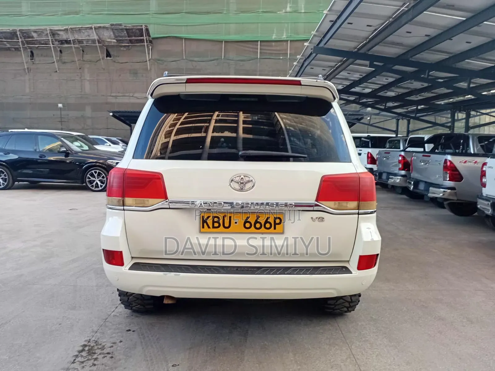 Toyota Land Cruiser 2007 White