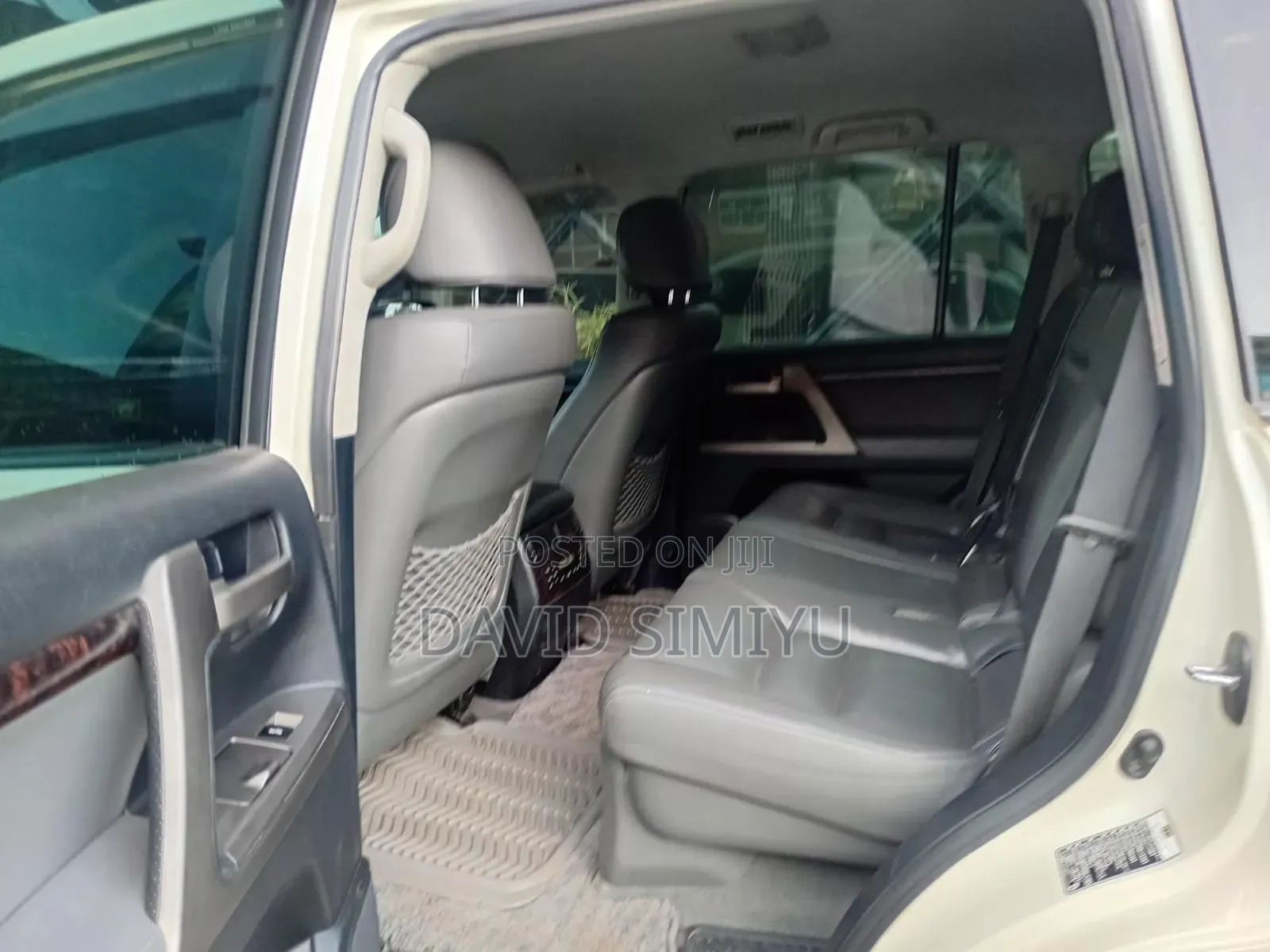Toyota Land Cruiser 2007 White