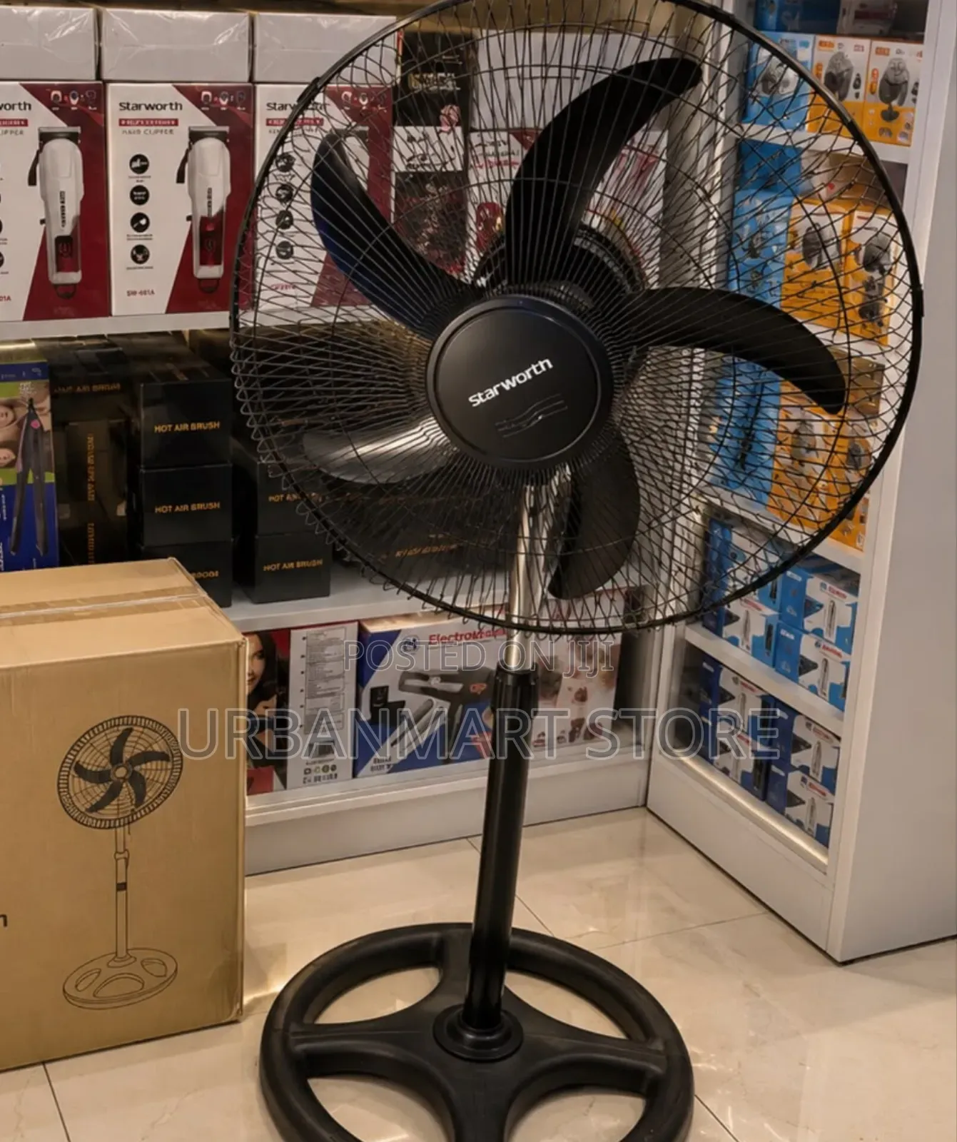 18 Inch Stand Fan With Round Base