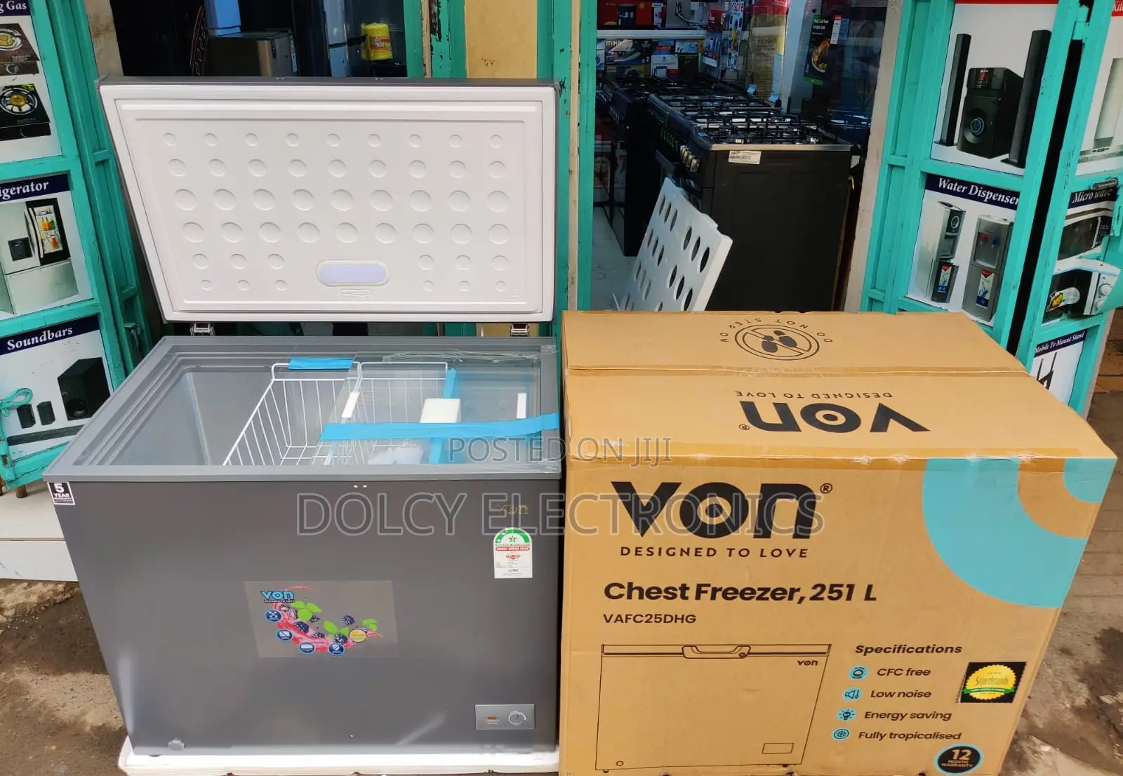 Von Chest Freezer 251L