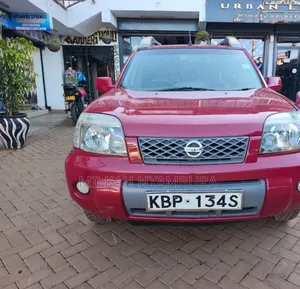 Nissan X-Trail 2004 Red