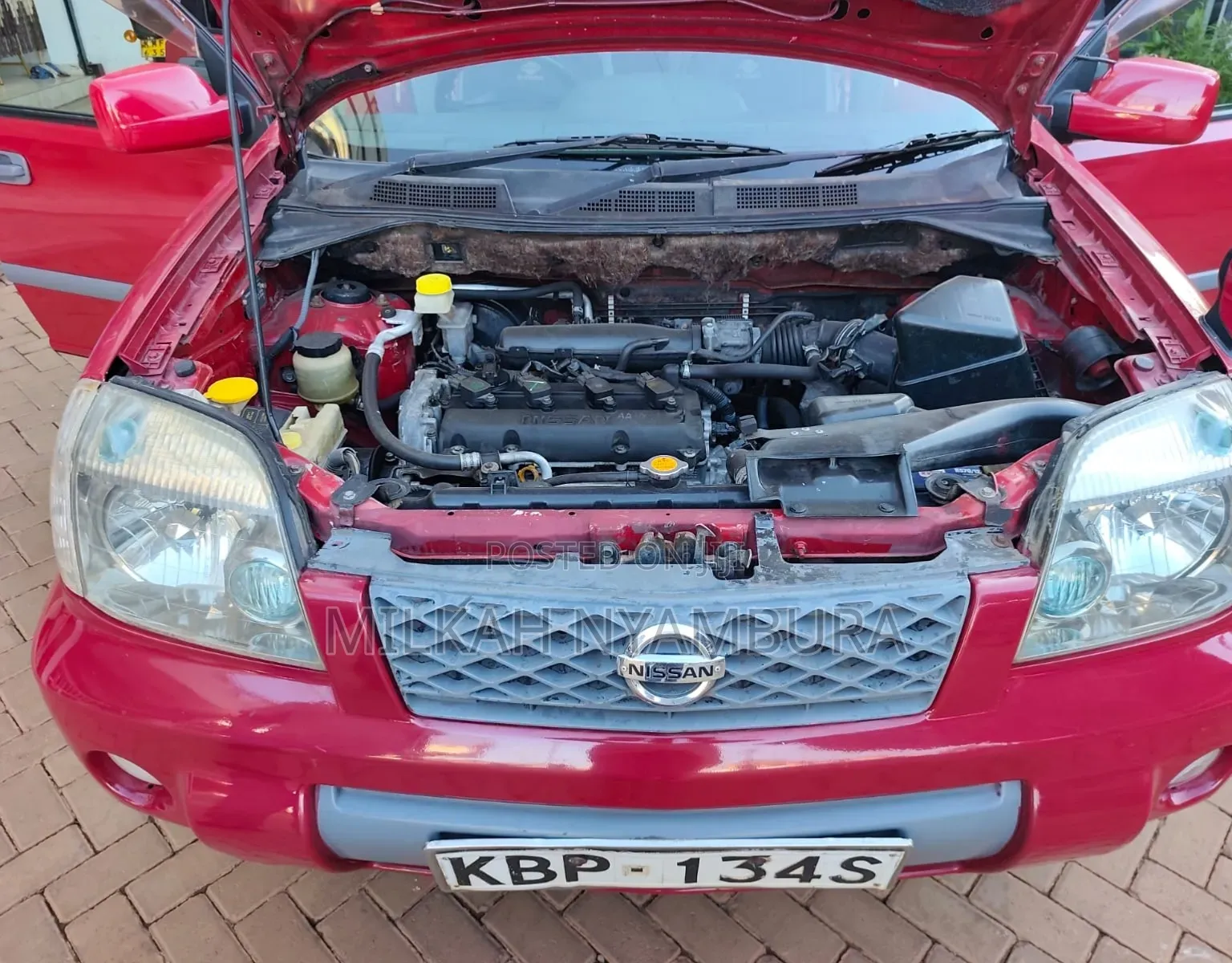 Nissan X-Trail 2004 Red