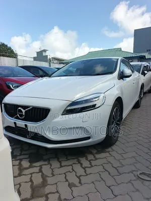 Volvo V40 2019 White