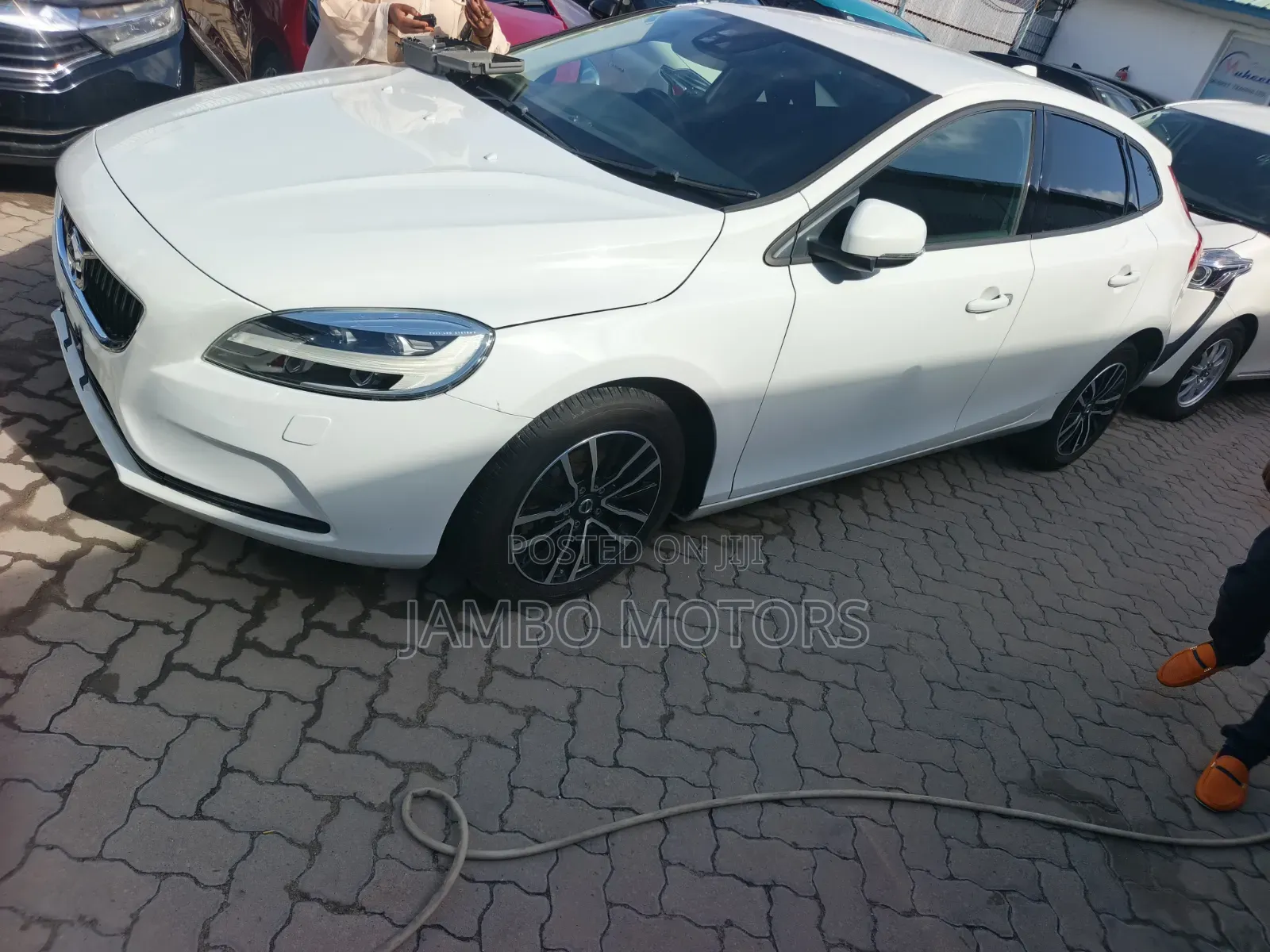 Volvo V40 2019 White