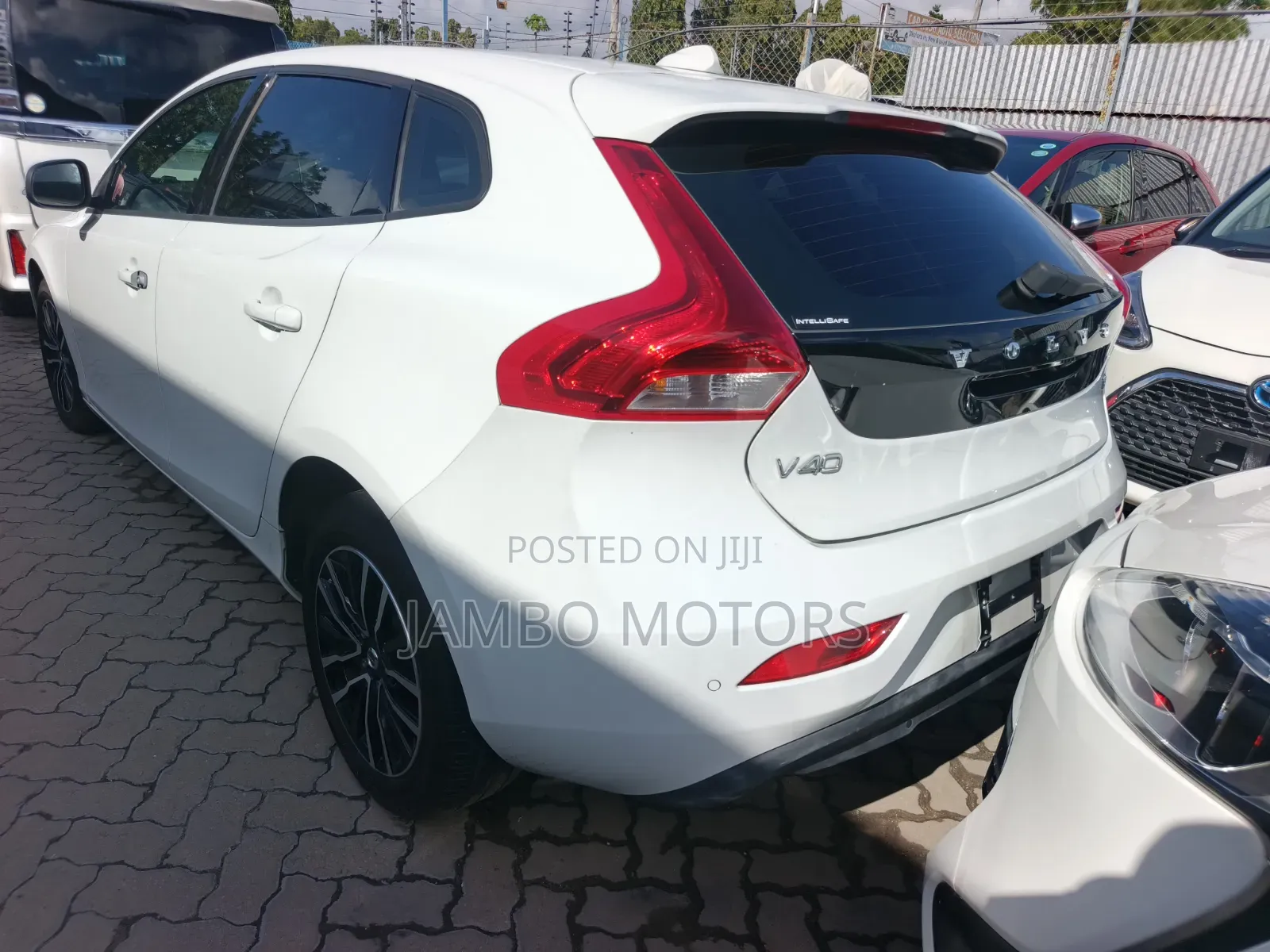 Volvo V40 2019 White