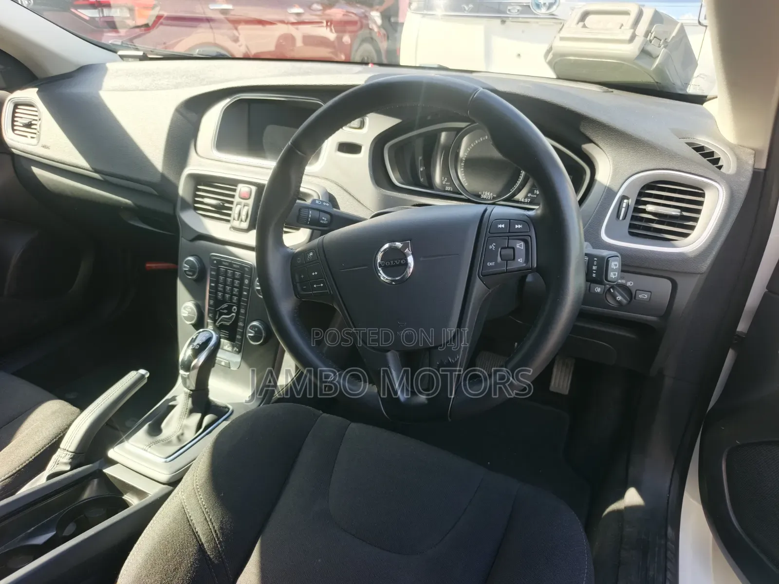 Volvo V40 2019 White