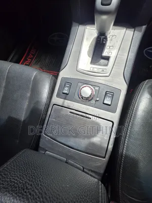 Subaru Legacy 2.5i Premium 2010 White