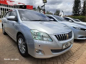 Toyota Premio 2014 Silver