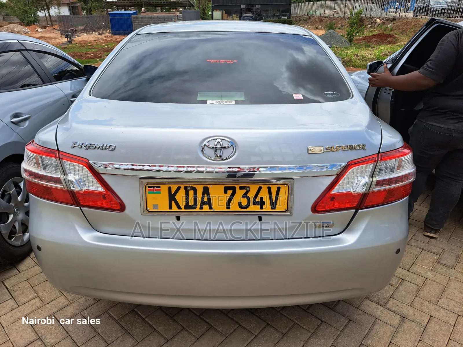 Toyota Premio 2014 Silver
