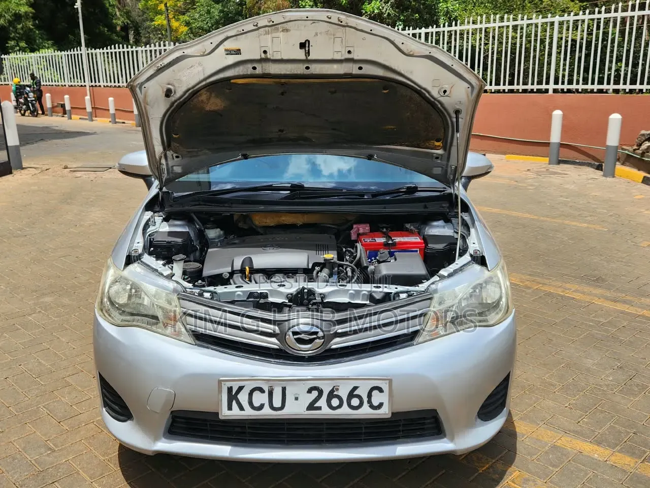 Toyota Axio 1.5 X 2WD 2012 Silver