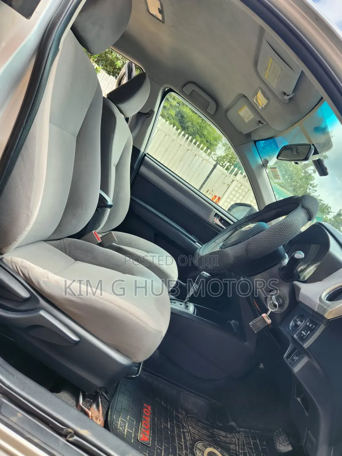 Toyota Axio 1.5 X 2WD 2012 Silver