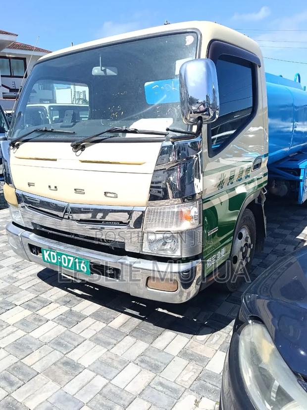 Fuso Water Truck - thumbnail 2
