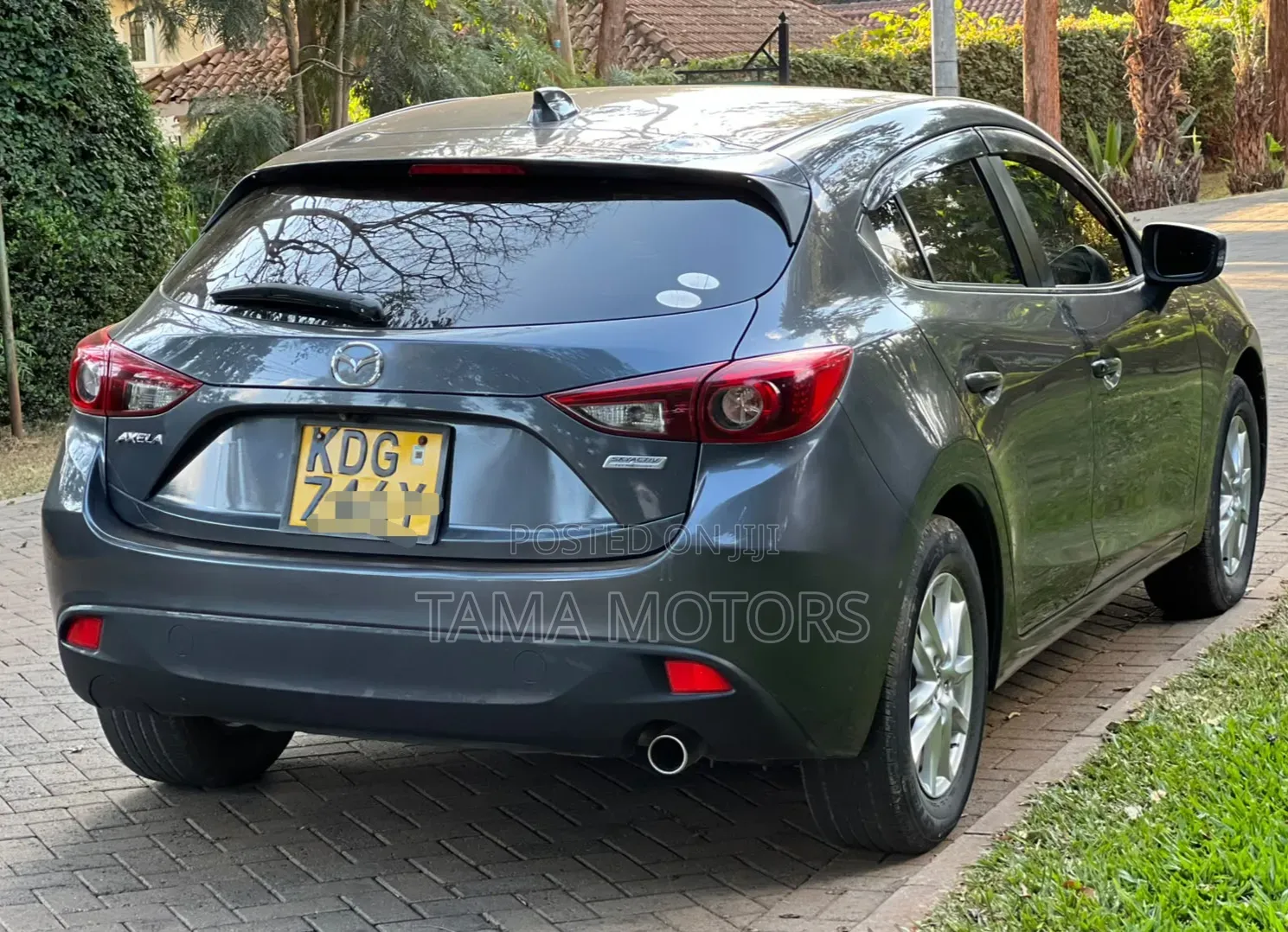 Mazda Axela SV Premium 2014 Gray