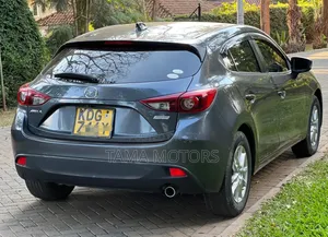 Mazda Axela SV Premium 2014 Gray