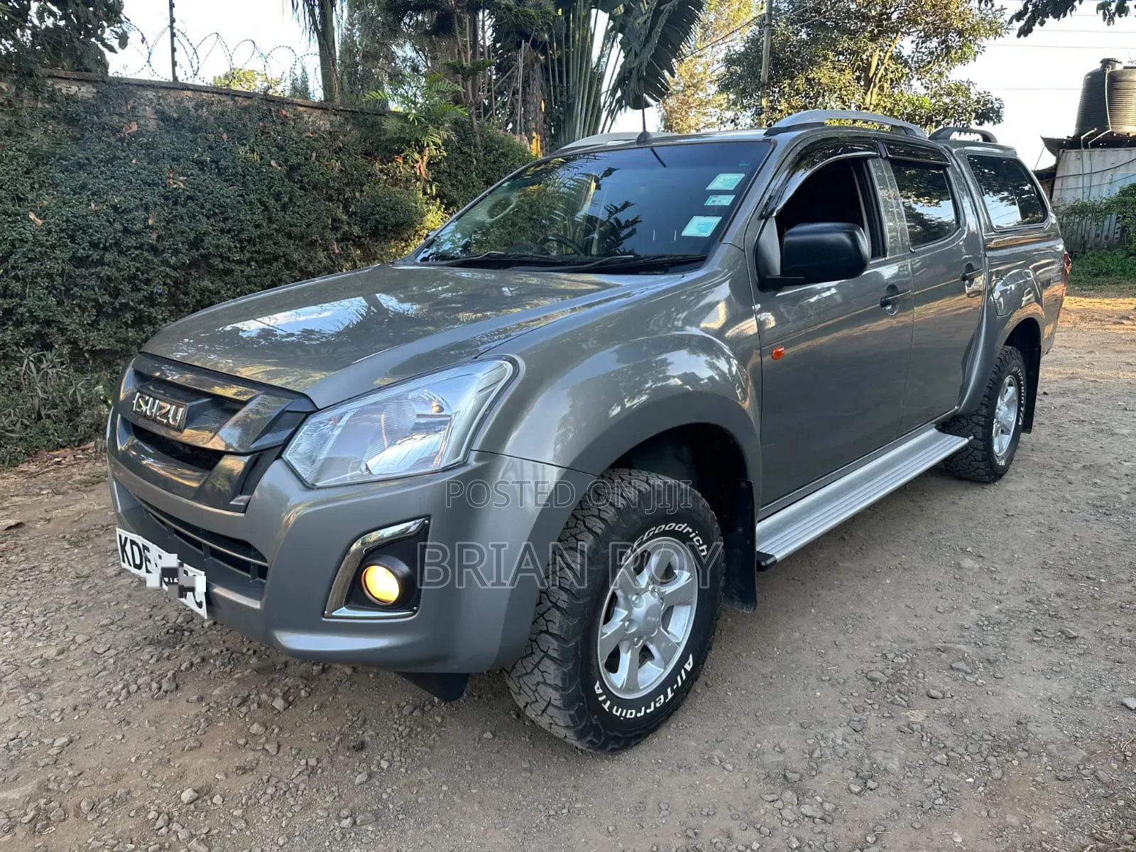 Isuzu D-MAX 2022 Gray