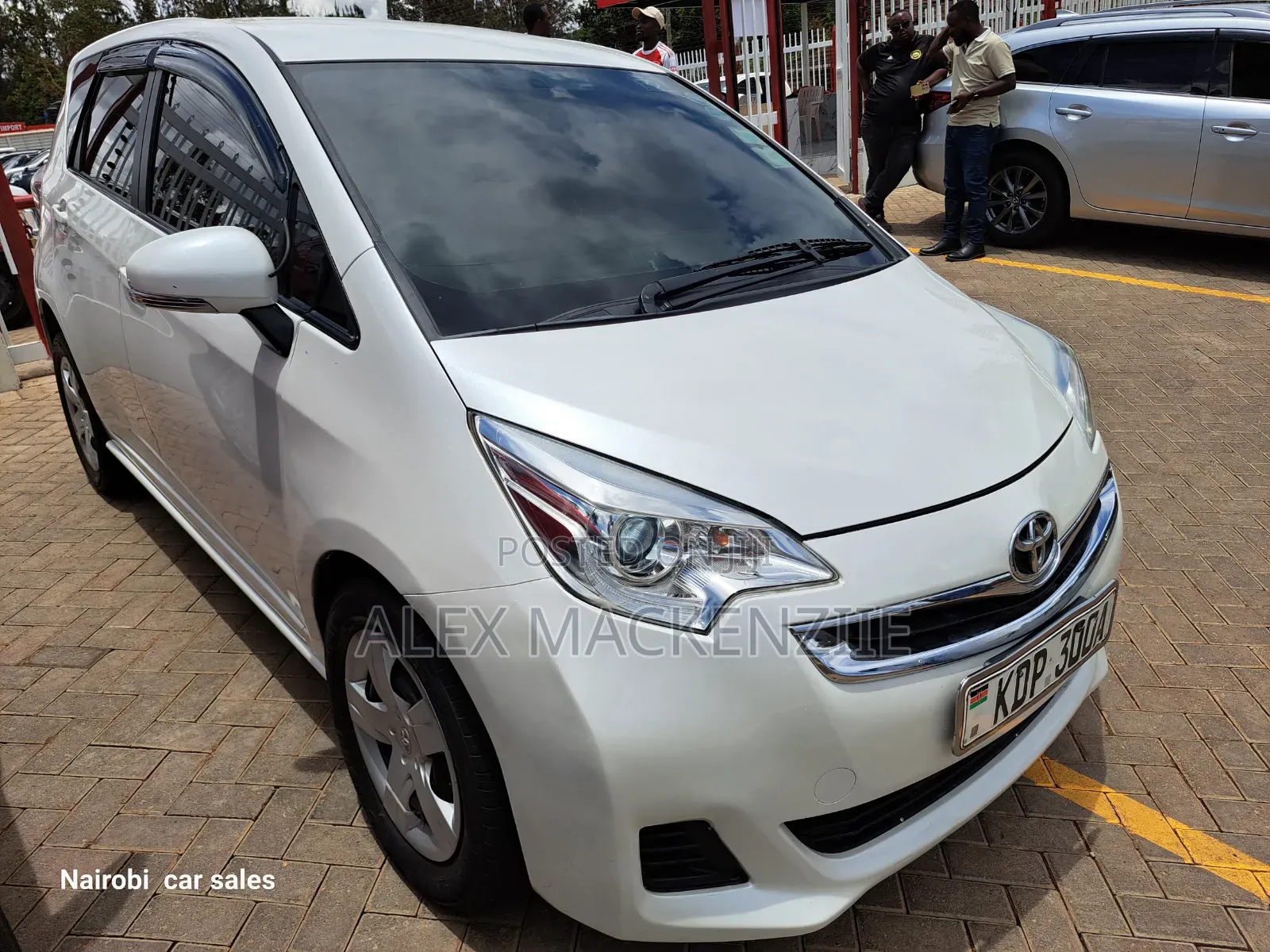 Toyota Ractis 2016 White