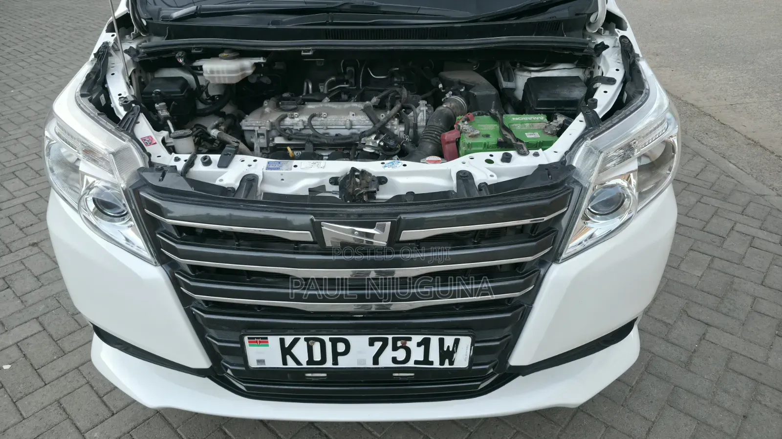 Toyota Noah 2017 White