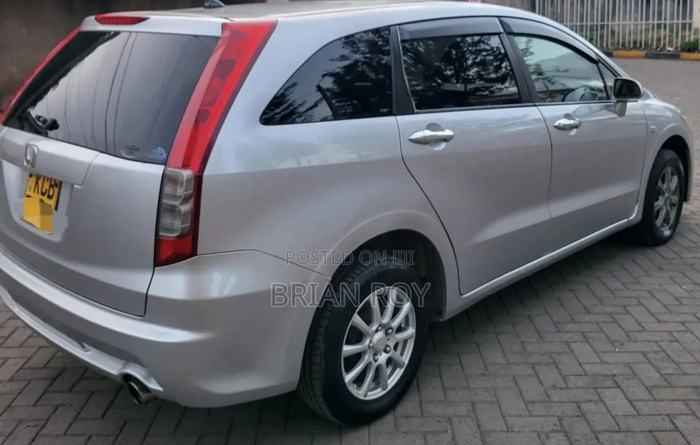 Honda Stream 1.7i LS 2010 Silver