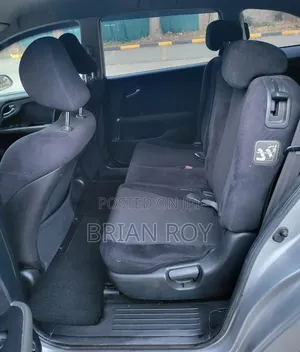 Honda Stream 1.7i LS 2010 Silver