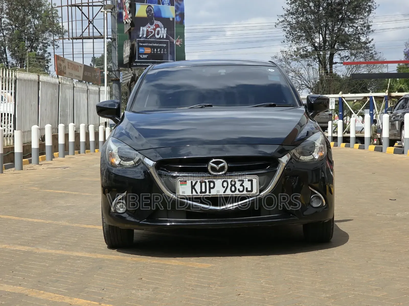 Mazda Demio 2017 Burgundy
