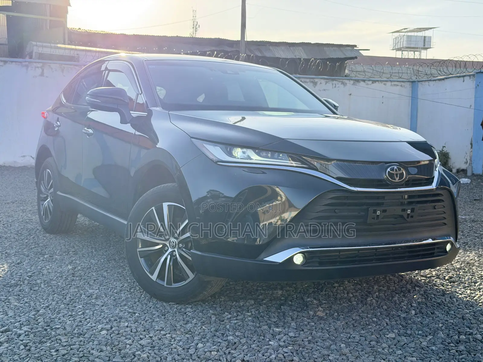 Toyota Harrier 2.0 4WD 2020 Black